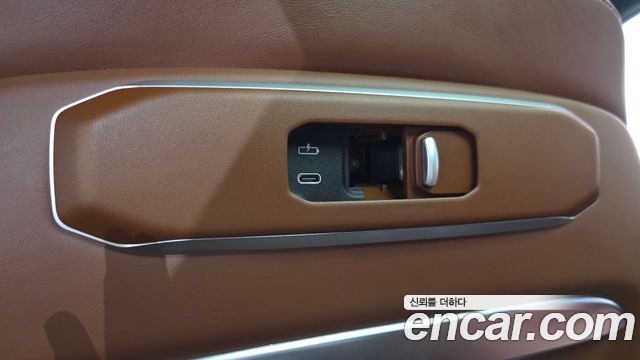 BMW X7 (G07) xDrive 40i M Sport 6STR 2024 — фото 31