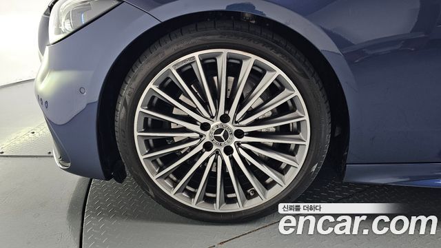 Mercedes-Benz C-Class (W206) C300 4MATIC AMG Line 2024 — фото 5