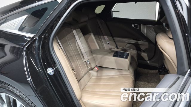 Kia K8 2.5 Gasoline 2WD Noblesse 2023 — фото 12