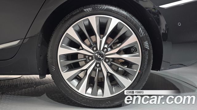 Kia K8 2.5 Gasoline 2WD Noblesse 2023 — фото 21