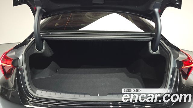 Kia K8 2.5 Gasoline 2WD Noblesse 2023 — фото 29