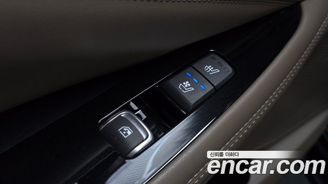 Kia K8 2.5 Gasoline 2WD Noblesse 2023 — фото 35