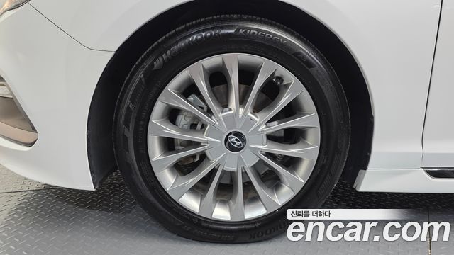 Hyundai Sonata (LF) 1.6 Turbo Smart 2016 — фото 5