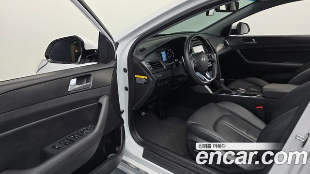 Hyundai Sonata (LF) 1.6 Turbo Smart 2016 — фото 10