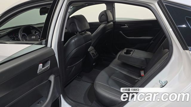 Hyundai Sonata (LF) 1.6 Turbo Smart 2016 — фото 12