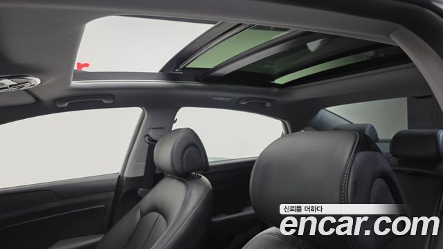 Hyundai Sonata (LF) 1.6 Turbo Smart 2016 — фото 16