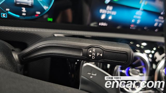 Mercedes-Benz CLA-Class (C118) CLA250 4MATIC 2021 — фото 9
