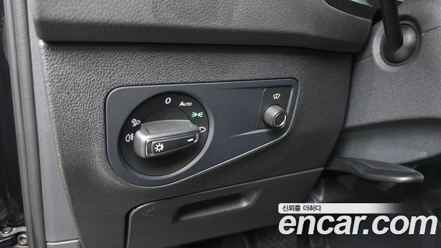 Volkswagen Tiguan (II) 2.0 TDI 4Motion Prestige 2023 — фото 11