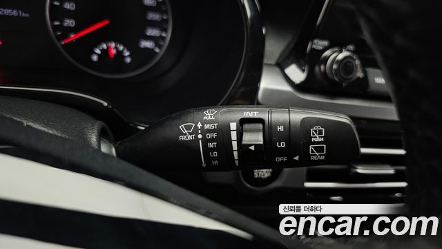 Kia Seltos Gasoline 1.6 Turbo 2WD Signature 2022 — фото 29