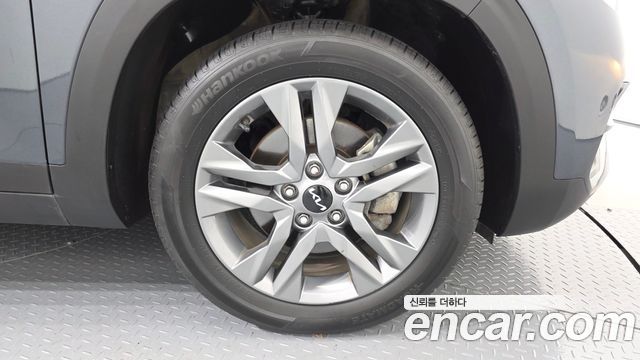 Kia Seltos Gasoline 1.6 Turbo 2WD Prestige 2023 — фото 21