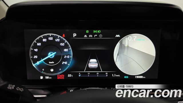 Kia Carnival (IV) Gasoline 9-Seater Signature 2023 — фото 8
