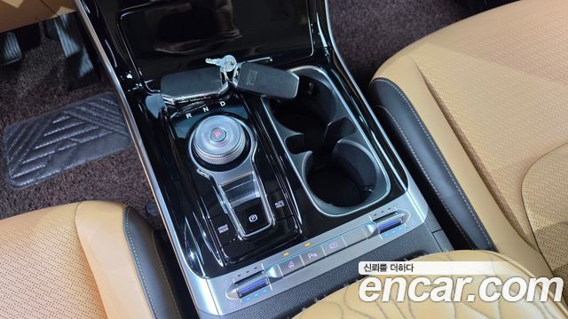 Kia Carnival (IV) Gasoline 9-Seater Signature 2023 — фото 9