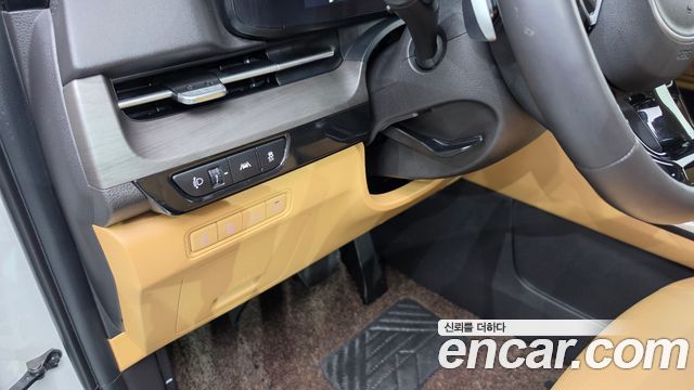 Kia Carnival (IV) Gasoline 9-Seater Signature 2023 — фото 19