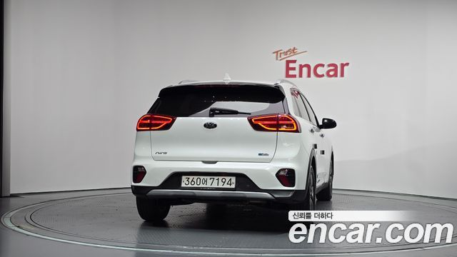 Kia Niro 1.6 HEV Prestige 2020 — фото 4