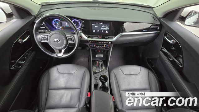 Kia Niro 1.6 HEV Prestige 2020 — фото 7