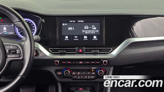 Kia Niro 1.6 HEV Prestige 2020 — фото 12
