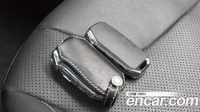 Kia Niro 1.6 HEV Prestige 2020 — фото 16