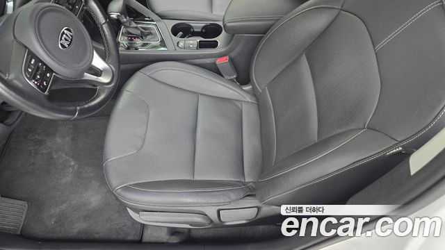 Kia Niro 1.6 HEV Prestige 2020 — фото 18