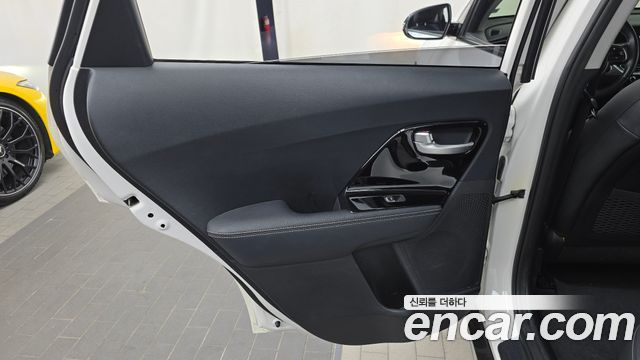 Kia Niro 1.6 HEV Prestige 2020 — фото 25