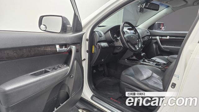 Kia Sorento R Diesel 2.0 2WD Limited 2013 — фото 10