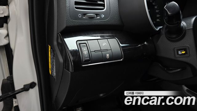 Kia Sorento R Diesel 2.0 2WD Limited 2013 — фото 16