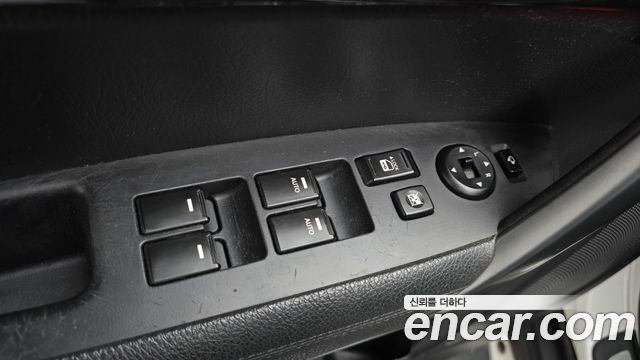 Kia Sorento R Diesel 2.0 2WD Limited 2013 — фото 17