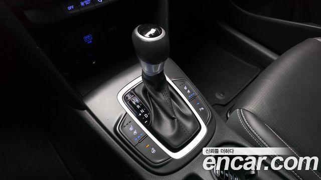 Hyundai Kona Hybrid Premium Special 2020 — фото 9