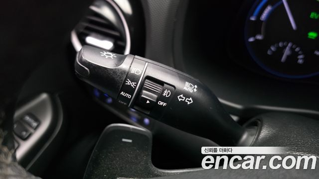 Hyundai Kona Hybrid Premium Special 2020 — фото 27