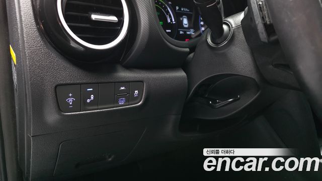 Hyundai Kona Hybrid Premium Special 2020 — фото 30