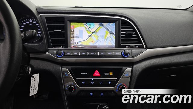 Hyundai Avante (AD) 1.6 GDI Style 2017 — фото 18