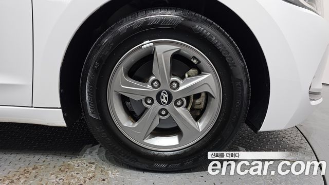 Hyundai Avante (AD) 1.6 GDI Style 2017 — фото 27