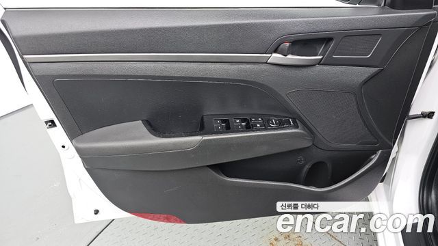 Hyundai Avante (AD) 1.6 GDI Style 2017 — фото 30