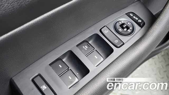 Hyundai Sonata (LF) 2.0 Style Special 2016 — фото 12