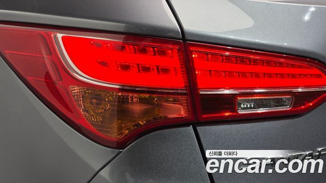 Hyundai Santa Fe (DM) Diesel(e-VGT) 2.0 2WD Premium 2013 — фото 29