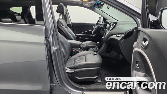 Hyundai Santa Fe (DM) Diesel(e-VGT) 2.0 2WD Premium 2013 — фото 32