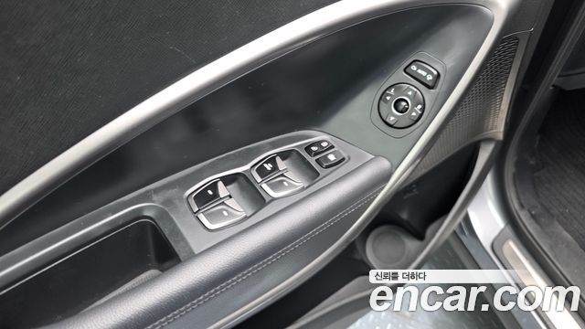 Hyundai Santa Fe (DM) Diesel(e-VGT) 2.0 2WD Premium 2013 — фото 35