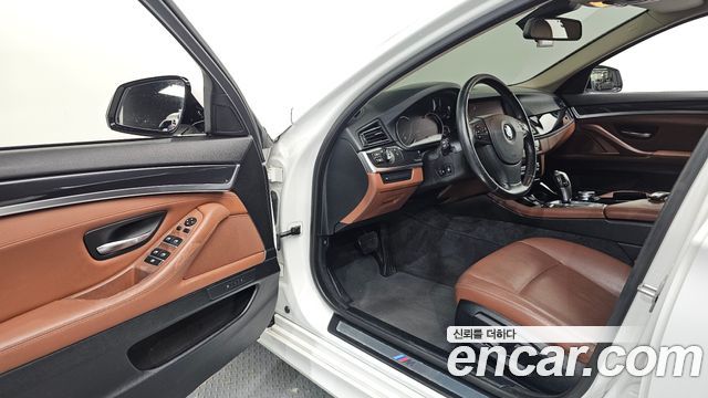 BMW 5 Series (F10) 520d M Aero Dynamic 2016 — фото 10