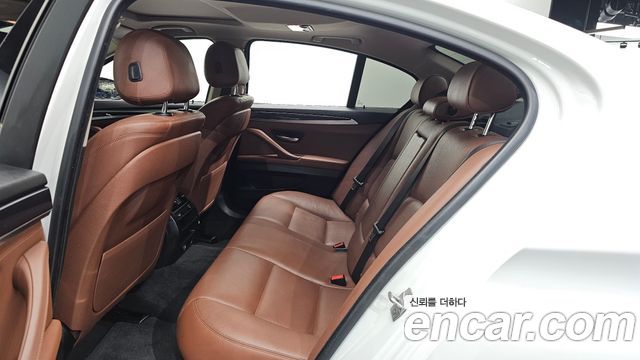 BMW 5 Series (F10) 520d M Aero Dynamic 2016 — фото 11