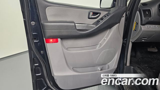 Hyundai Grand Starex Wagon 12-Seater Modern 2019 — фото 24