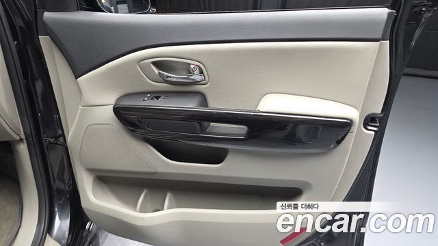 Kia Carnival 9-Seater Prstige 2019 — фото 25