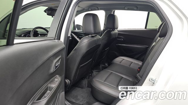 Chevrolet Trax 1.4 Premier 2020 — фото 16
