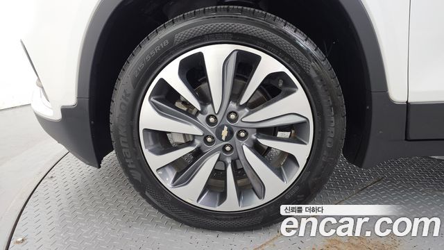 Chevrolet Trax 1.4 Premier 2020 — фото 27