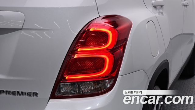 Chevrolet Trax 1.4 Premier 2020 — фото 29