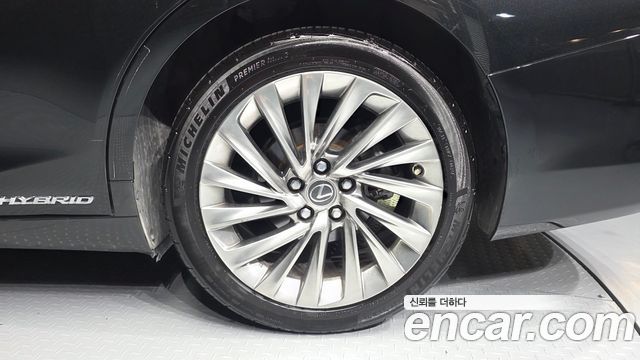 Lexus ES300h (VII) Luxury Plus 2019 — фото 21
