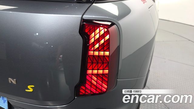 MINI Cooper Countryman Electric (III) ALL4 SE Favoured 2025 — фото 29