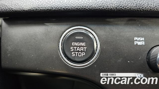 Kia Sportage The Bold Diesel 1.6 2WD Prestige 2019 — фото 19
