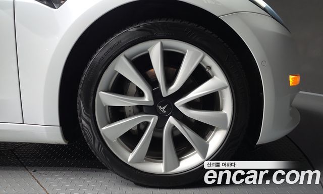 Tesla Model 3 Long Range AWD 2020 — фото 27