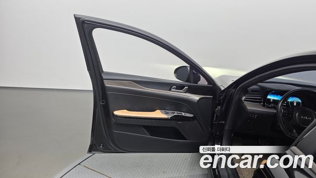 Kia K5 (III) 1.6 Turbo Noblesse 2022 — фото 30