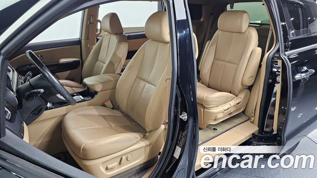 Kia Carnival 7-Seater Limousine VIP 2019 — фото 10