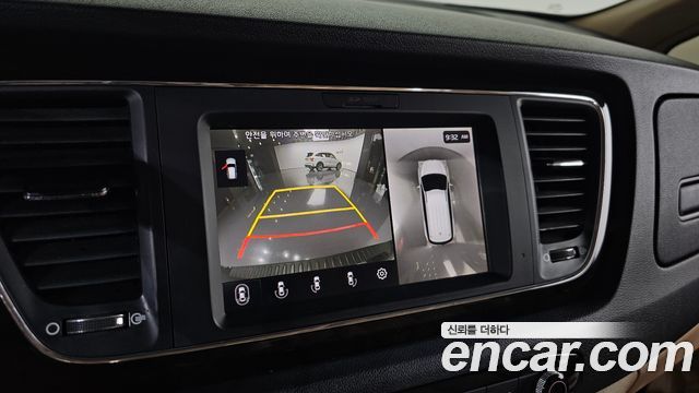 Kia Carnival 7-Seater Limousine VIP 2019 — фото 14